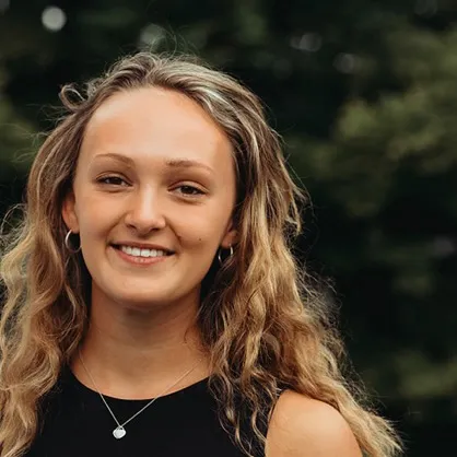 Portrait photo of Emma Jones.