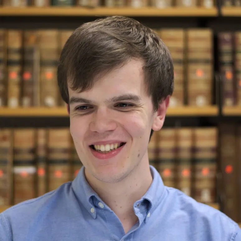 Portrait photo of Greg Palmer.