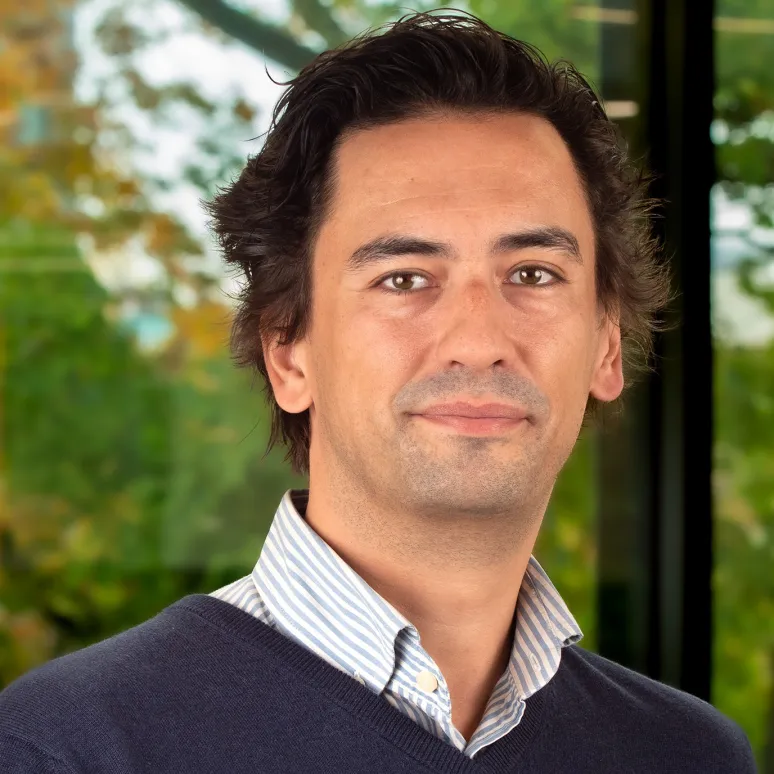 Portrait photo of Joaquim Nunes Vieira.