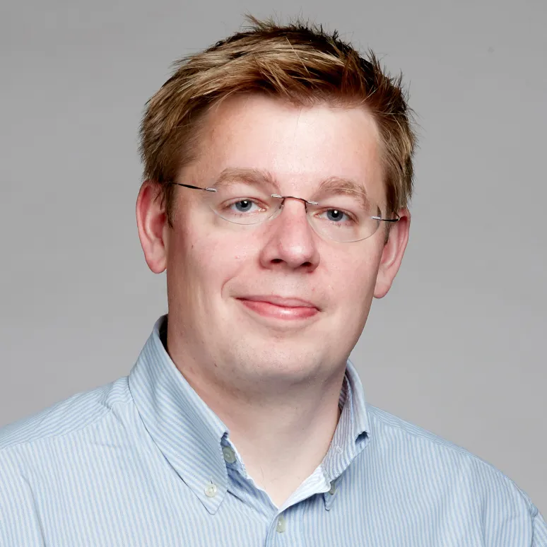 Portrait photo of Christopher Toepfer.