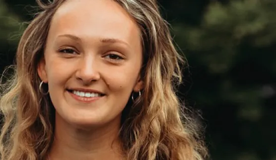 Portrait photo of Emma Jones.